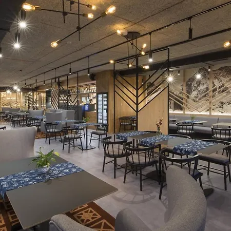 Tatra Luxury A305 アパート *